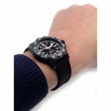 Luminox XA.6421 Nighthawk 6400 Serie 44mm 200M